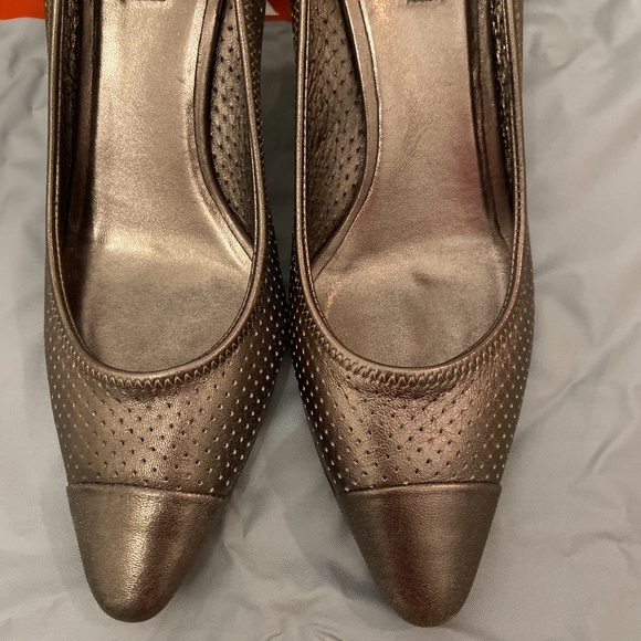 PRADA Kitten Heels Pumps in Bronze Sz. 36 - Picture 2 of 7